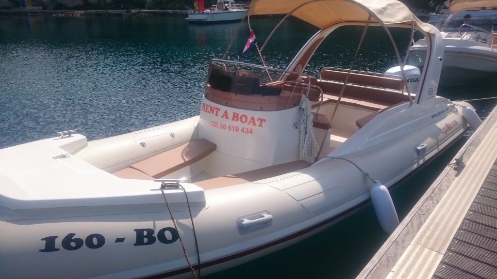 Rent A Boat Seaway Bol Boatandaccommodation Rental Company 